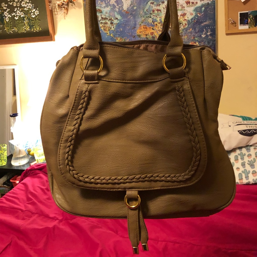 Adorable handbag!